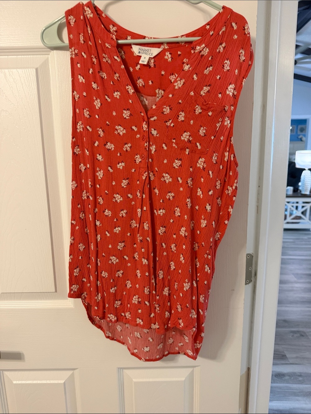 Market & Spruce Coral Red Floral Button-Front Sleeveless Top